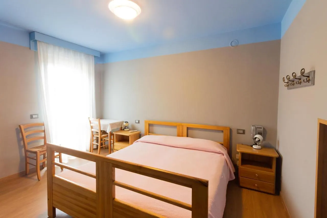Albergo Speranza أسياجو فندق