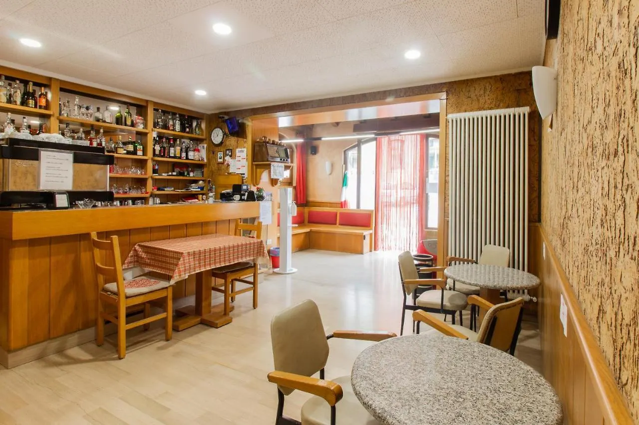 Albergo Speranza أسياجو